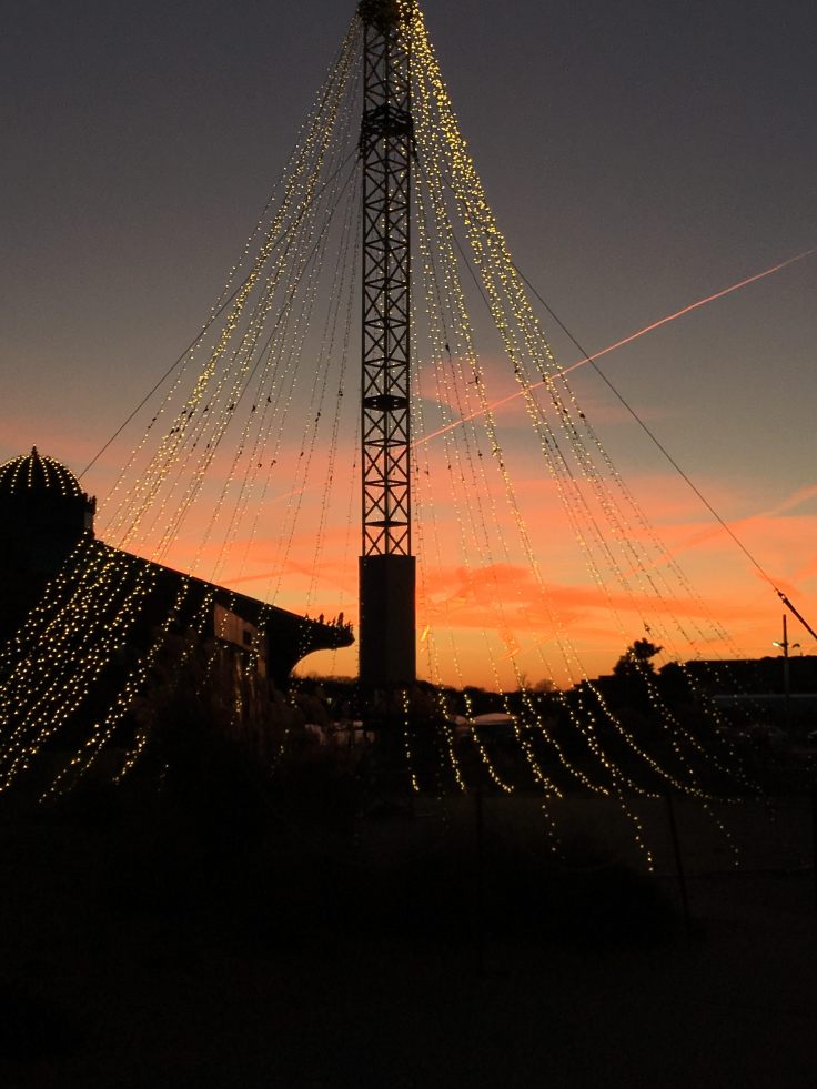 xmastree_sunset.jpg